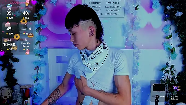 juniior 2311  online show from January 25, 9:46 pm