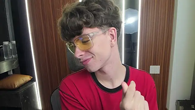 calvin love you online show from April 14, 5:12 pm