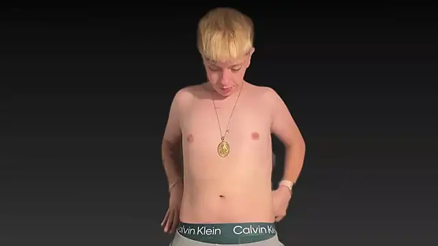 Snapshot of twentywithafelonyy chatting on January 4, 9:21 am twentywithafelonyy online show from January 4, 9:21 am