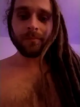 Snapshot of QcMisterv13 chatting on January 1, 11:49 am QcMisterv13 online show from January 1, 11:49 am