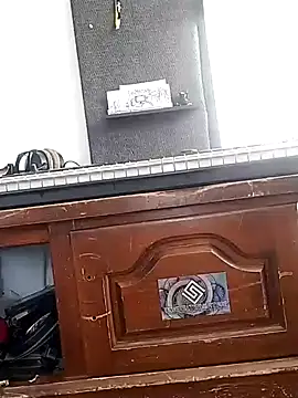 Snapshot of QcMisterv13 chatting on January 5, 4:16 pm QcMisterv13 online show from January 5, 4:16 pm