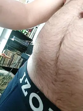 Snapshot of QcMisterv13 chatting on October 7, 2:10 pm QcMisterv13 online show from October 7, 2:10 pm