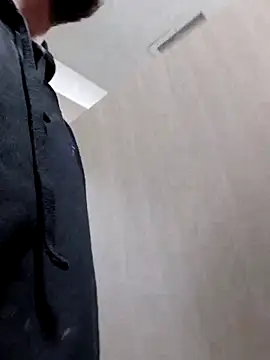 Snapshot of QcMisterv13 chatting on January 28, 11:50 pm QcMisterv13 online show from January 28, 11:50 pm