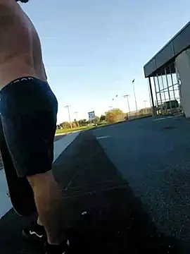 Snapshot of QcMisterv13 chatting on October 4, 9:08 pm QcMisterv13 online show from October 4, 9:08 pm