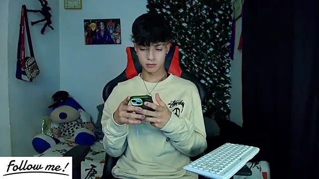 Snapshot of twink_sebas_ chatting on January 29, 4:36 am twink sebas  online show from January 29, 4:36 am
