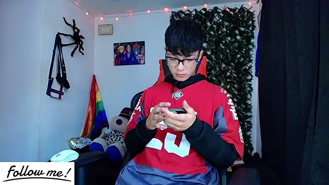 Snapshot of twink_sebas_ chatting on January 19, 4:14 pm twink sebas  online show from January 19, 4:14 pm