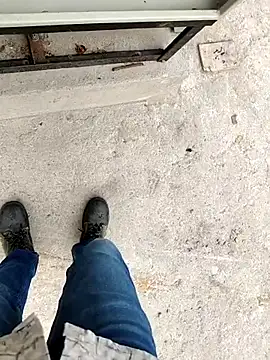 Ishan003 online show from March 6, 3:03 am