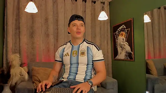 Jake Tylerr  online show from July 15, 11:33 pm