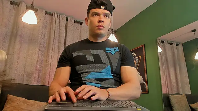 Snapshot of Jake_Tylerr_ chatting on September 15, 5:03 pm Jake Tylerr  online show from September 15, 5:03 pm