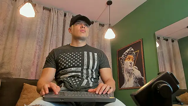 Snapshot of Jake_Tylerr_ chatting on September 8, 5:34 pm Jake Tylerr  online show from September 8, 5:34 pm