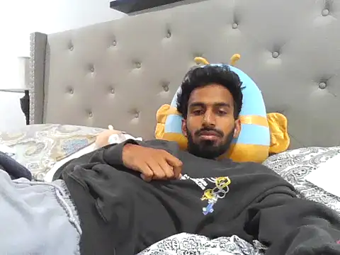 skinny  boy   online show from October 13, 5:52 pm