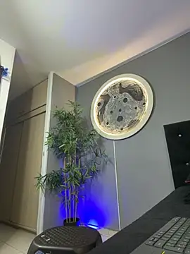 jordan mayers02 online show from April 14, 9:09 am