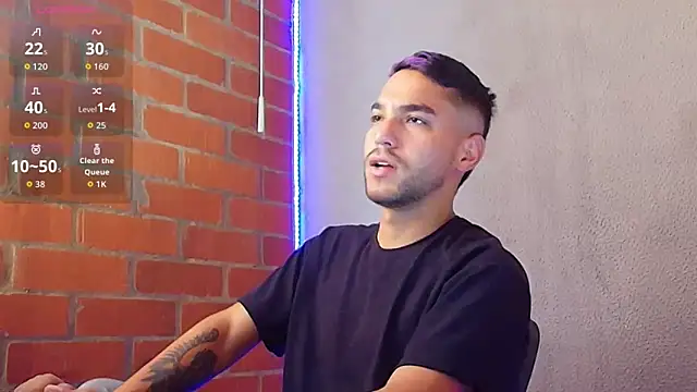 Leandro valenzuela online show from February 8, 3:49 pm