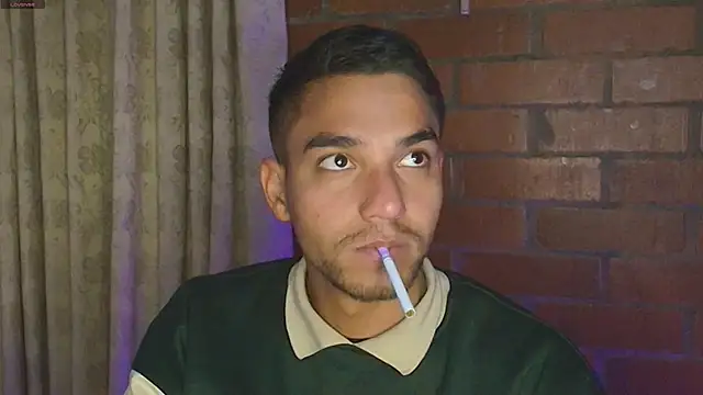 Leandro valenzuela online show from February 6, 2:44 am