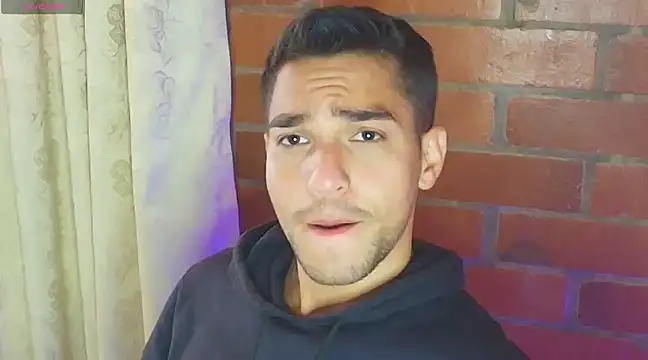 Leandro valenzuela online show from February 14, 2:23 pm