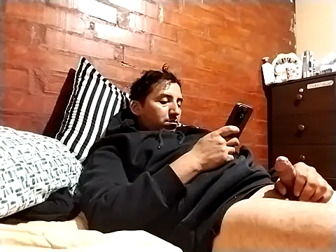 Snapshot of angelcachondo199211 chatting on November 1, 2:48 am angelcachondo199211 online show from November 1, 2:48 am