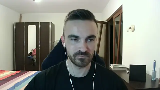 mu5clemania2 online show from November 18, 5:27 pm