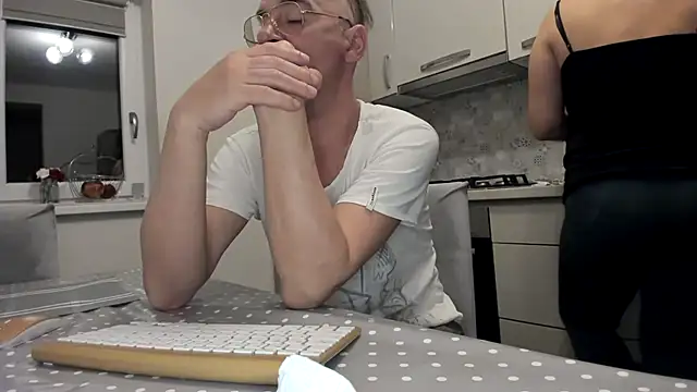 cuplu29 online show from March 12, 9:33 pm