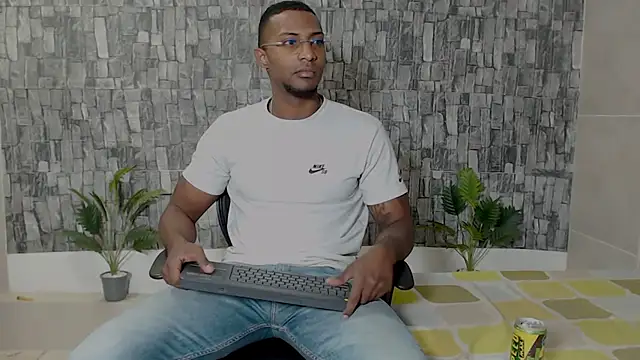 Joseephjackson online show from February 4, 7:11 pm