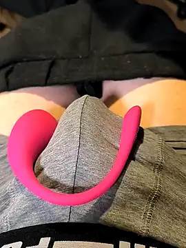 Snapshot of geilehecke1 chatting on December 11, 6:59 am geilehecke1 online show from December 11, 6:59 am