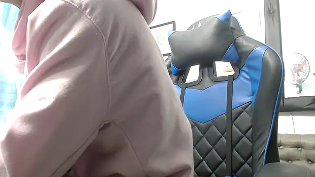 Snapshot of Ryan_Vergon chatting on September 19, 5:19 am Ryan Vergon online show from September 19, 5:19 am