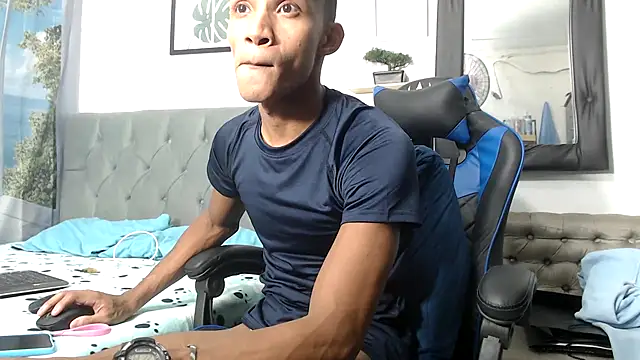 Snapshot of Ryan_Vergon chatting on September 10, 3:38 am Ryan Vergon online show from September 10, 3:38 am