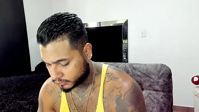 Exotic tatto27121 online show from April 6, 7:47 pm