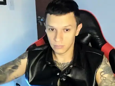 goodboy69l online show from June 14, 11:45 am
