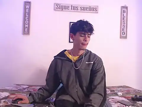 harrytomson 1 online show from January 20, 4:21 am