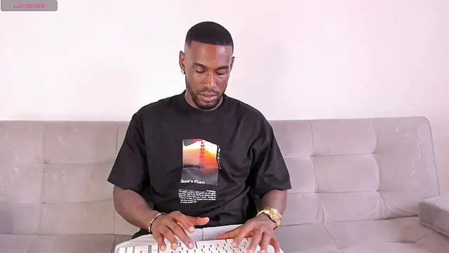 Snapshot of Dvid_Rullers chatting on March 5, 9:17 pm Dvid Rullers online show from March 5, 9:17 pm