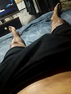 Snapshot of ElBati492 chatting on December 23, 12:14 am ElBati492 online show from December 23, 12:14 am