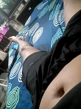 Snapshot of ElBati492 chatting on March 21, 5:43 am ElBati492 online show from March 21, 5:43 am