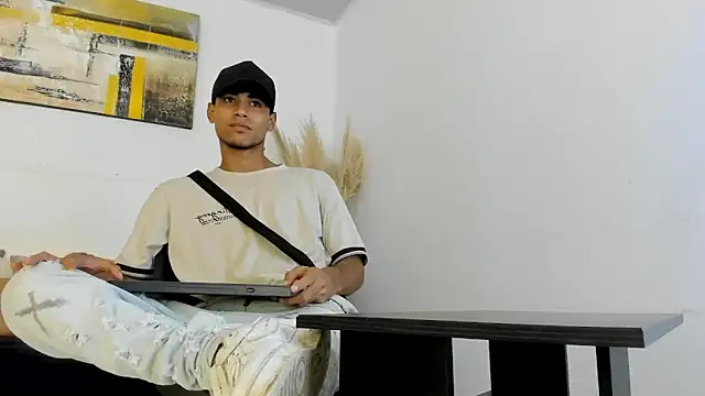 zander 2120 online show from October 3, 1:05 pm