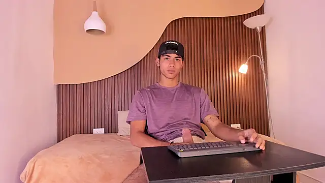 zander 2120 online show from March 8, 2:05 pm