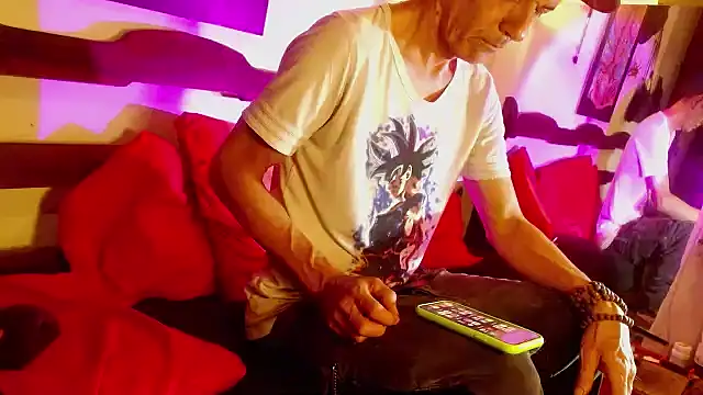 laye19 online show from March 10, 7:03 am