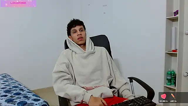 Snapshot of jeff_ross chatting on March 10, 10:24 pm jeff ross online show from March 10, 10:24 pm