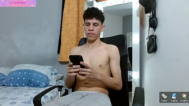 Snapshot of jeff_ross chatting on January 12, 8:14 pm jeff ross online show from January 12, 8:14 pm