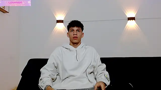 Snapshot of jeff_ross chatting on October 14, 11:17 am jeff ross online show from October 14, 11:17 am