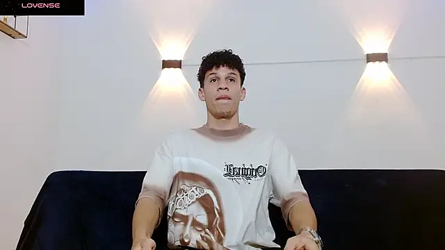 Snapshot of jeff_ross chatting on October 22, 11:30 pm jeff ross online show from October 22, 11:30 pm