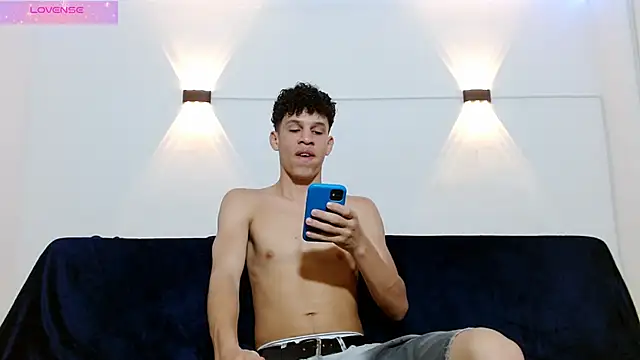 Snapshot of jeff_ross chatting on September 27, 3:59 am jeff ross online show from September 27, 3:59 am