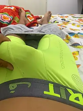 Snapshot of Darwin_65Z chatting on December 30, 8:58 pm Darwin 65Z online show from December 30, 8:58 pm