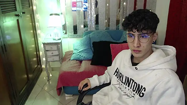 gojo satoru 18 online show from December 24, 11:28 am