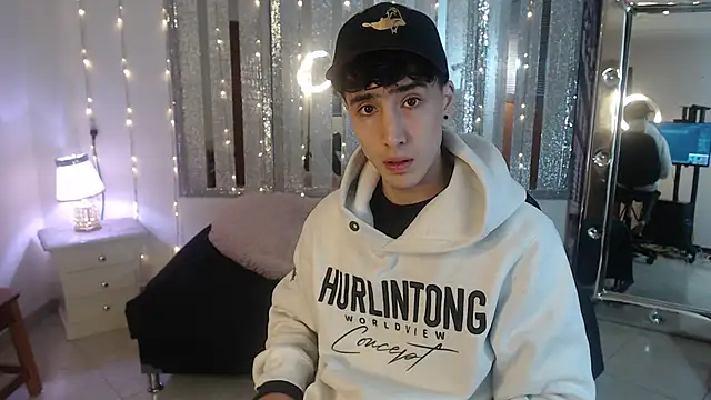 gojo satoru 18 online show from February 18, 11:44 am