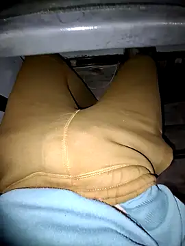 RyanVasquez69 online show from April 28, 6:12 pm