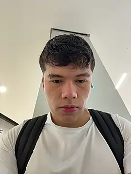 Logan smith1 online show from December 5, 6:48 pm