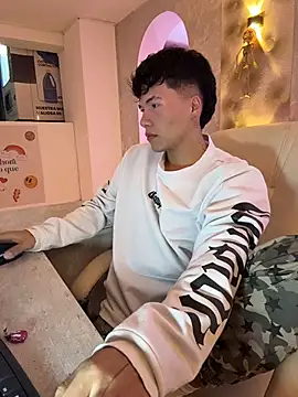 Logan smith1 online show from October 30, 5:31 am