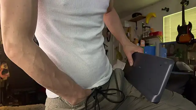 deadpi online show from April 21, 11:00 pm