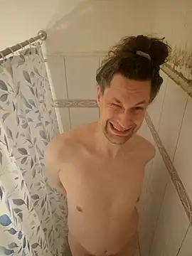 Josephine LIVE online show from April 1, 4:36 am