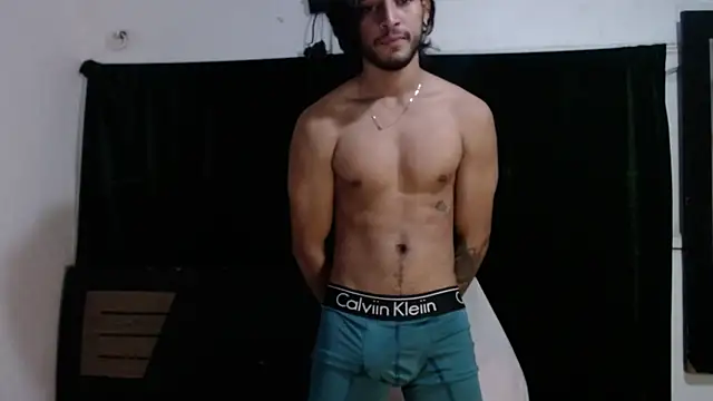 maxximus 100 online show from December 15, 7:35 am