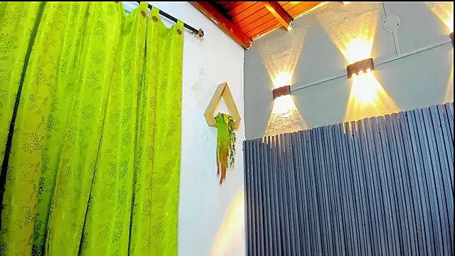 jhonjairo85  online show from December 23, 3:59 am